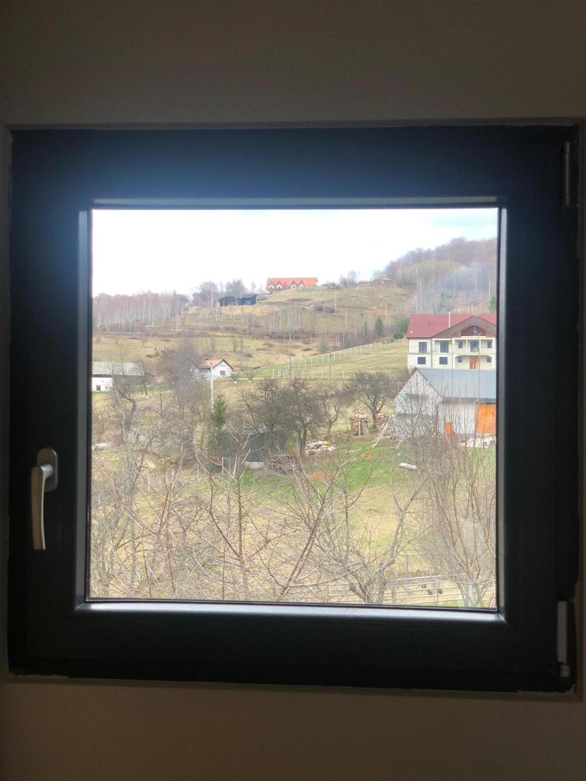 My Little Village Poiana Mărului 外观 照片