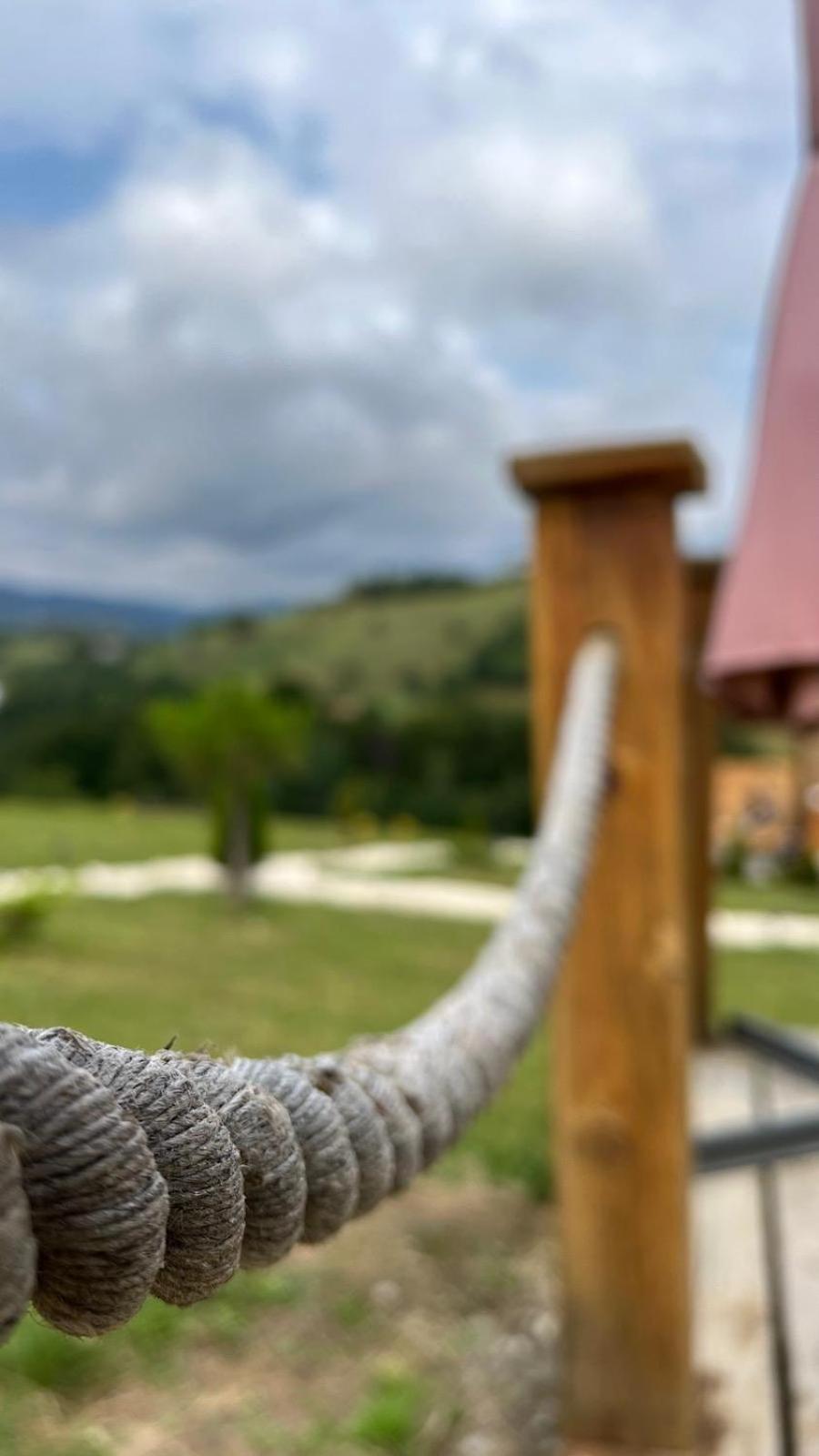 My Little Village Poiana Mărului 外观 照片